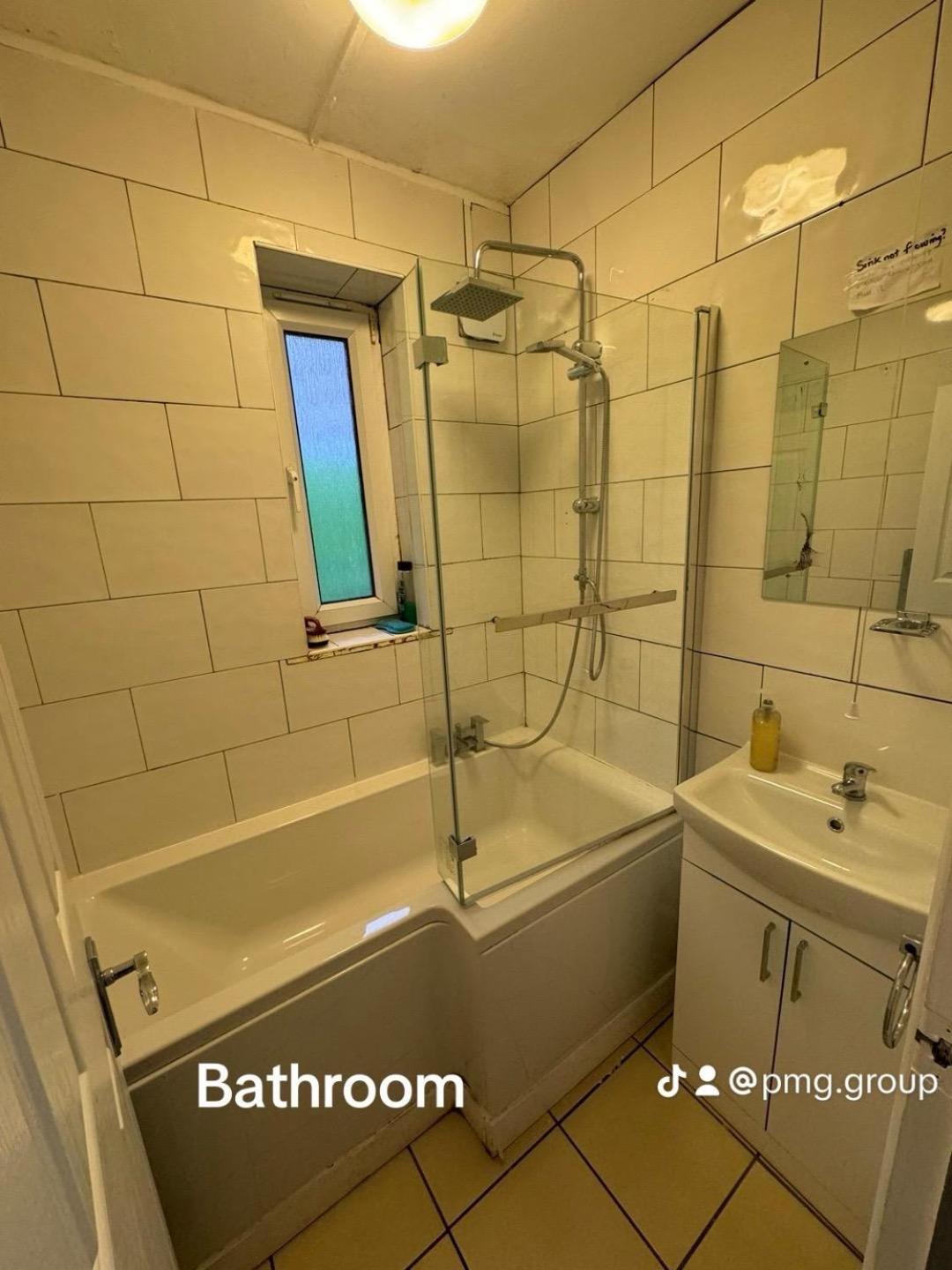 Holiday Villa لندن المظهر الخارجي الصورة